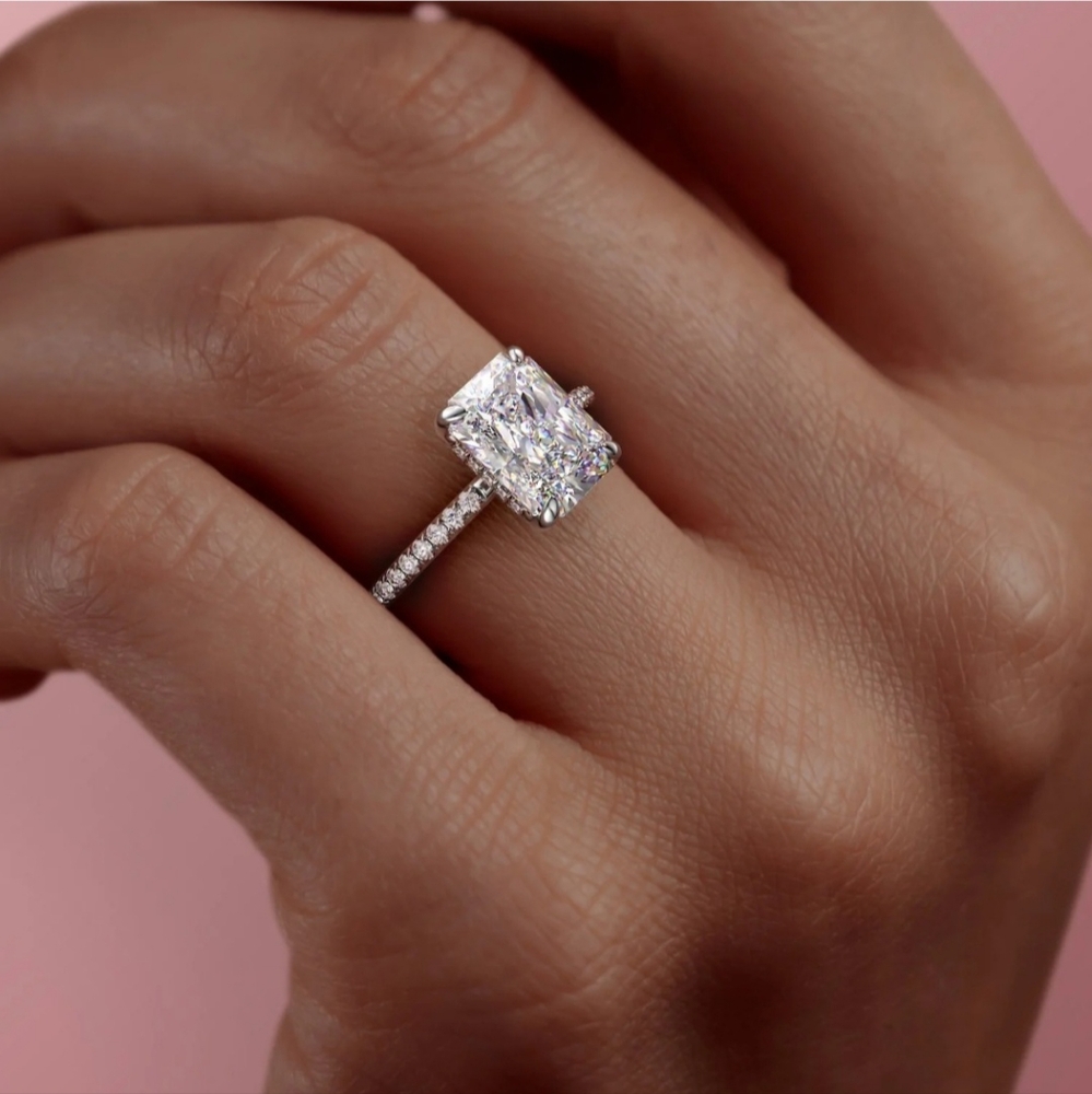 Certified 3 Ct Moissanite ring Size 6.